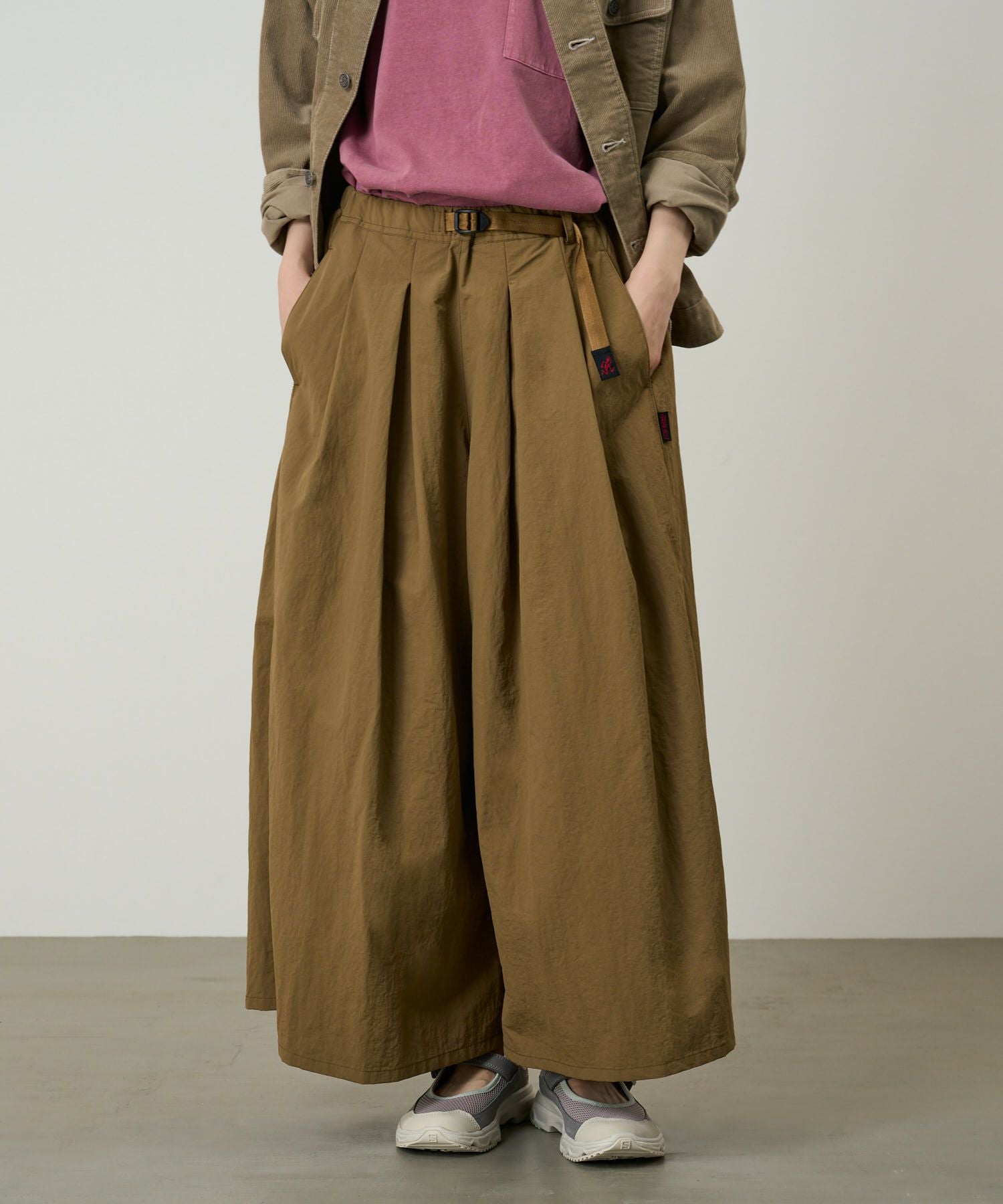 グラミチ　ナイロンフレアパンツ　Mサイズ ナイロンフレアパンツ｜NYLON FLARE PANT｜Gramicci｜グラミチ公式通販