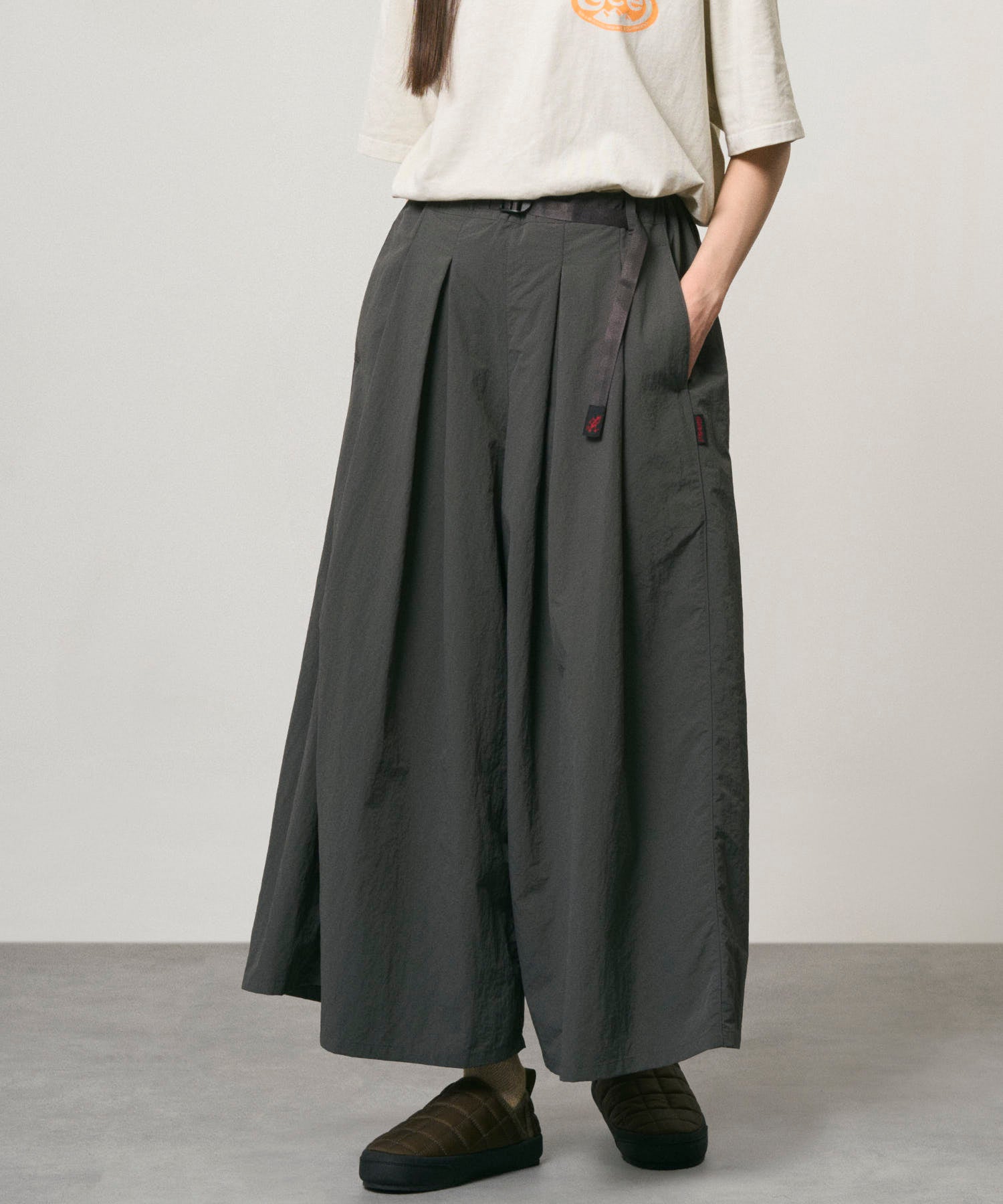 ナイロンフレアパンツ｜NYLON FLARE PANT｜Gramicci｜グラミチ公式通販