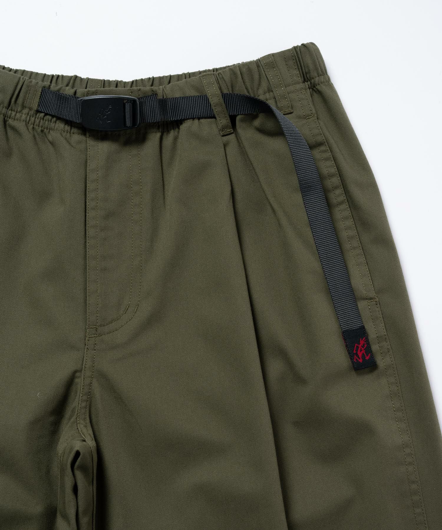 TCツイルタックテーパードパンツ｜【Japan Exclusive】TC/TWILL TUCK