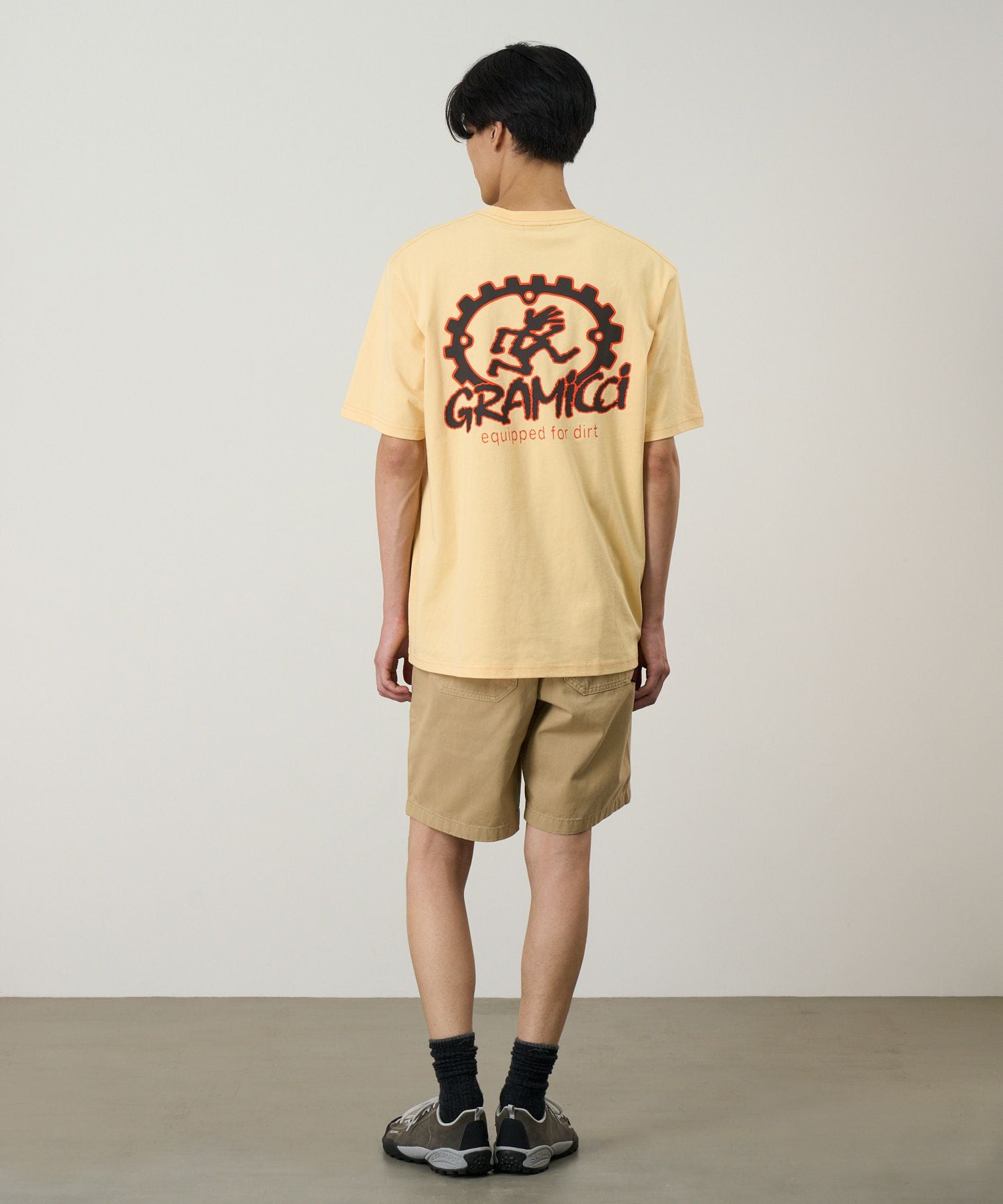 エクイップドフォーダートTシャツ | グラミチ 公式通販サイト Gramicci