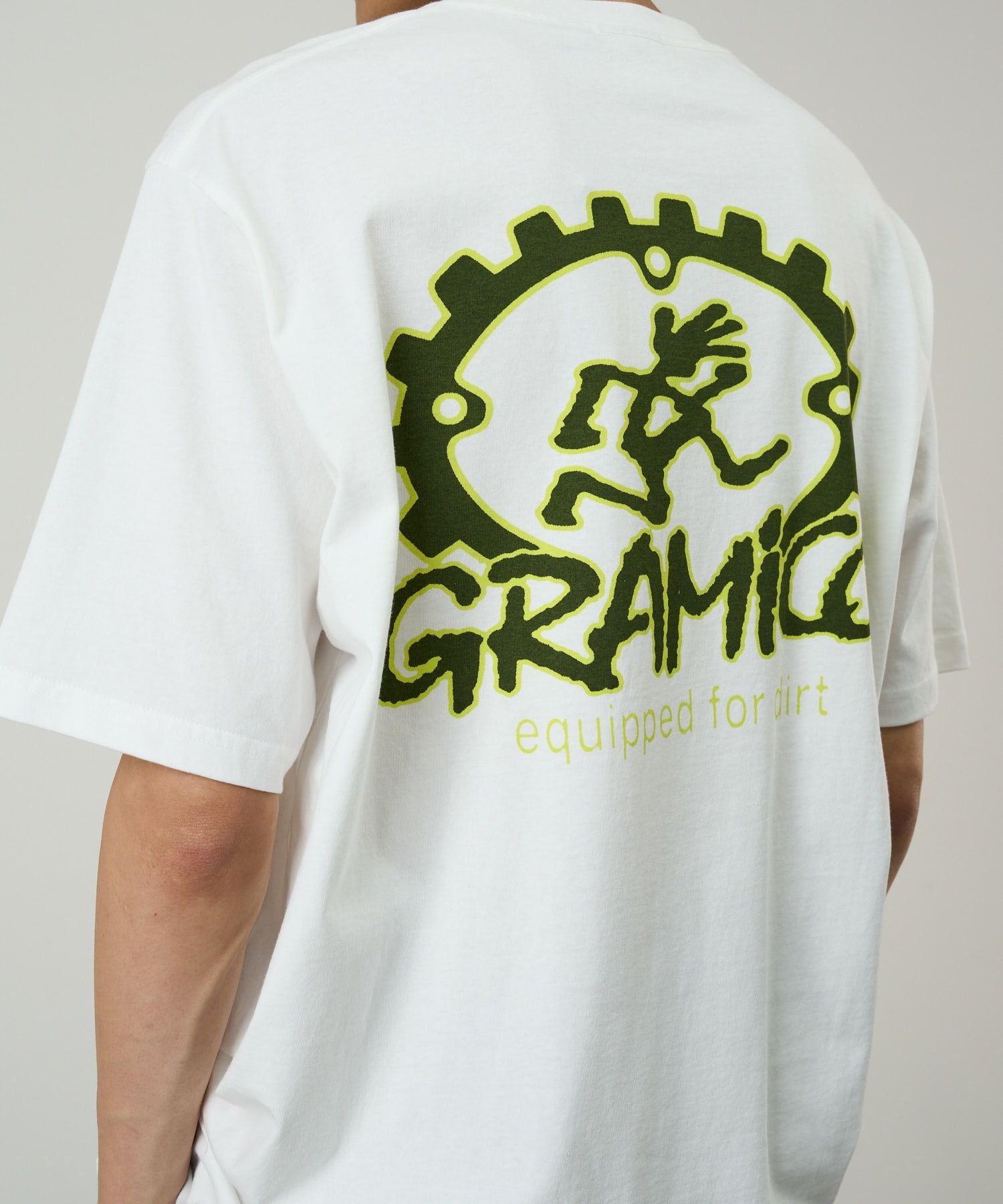 エクイップドフォーダートTシャツ | グラミチ 公式通販サイト Gramicci