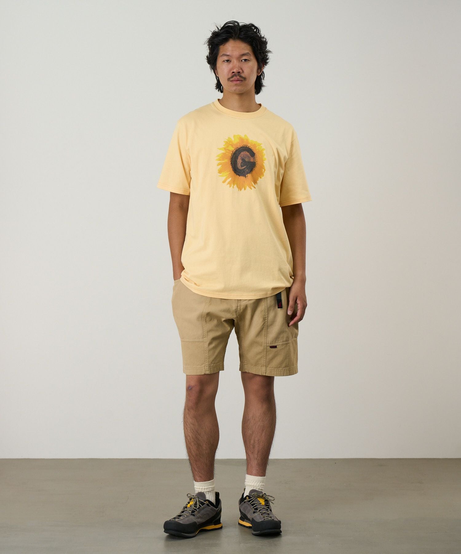 GフラワーTシャツ | グラミチ 公式通販サイト Gramicci Online Store