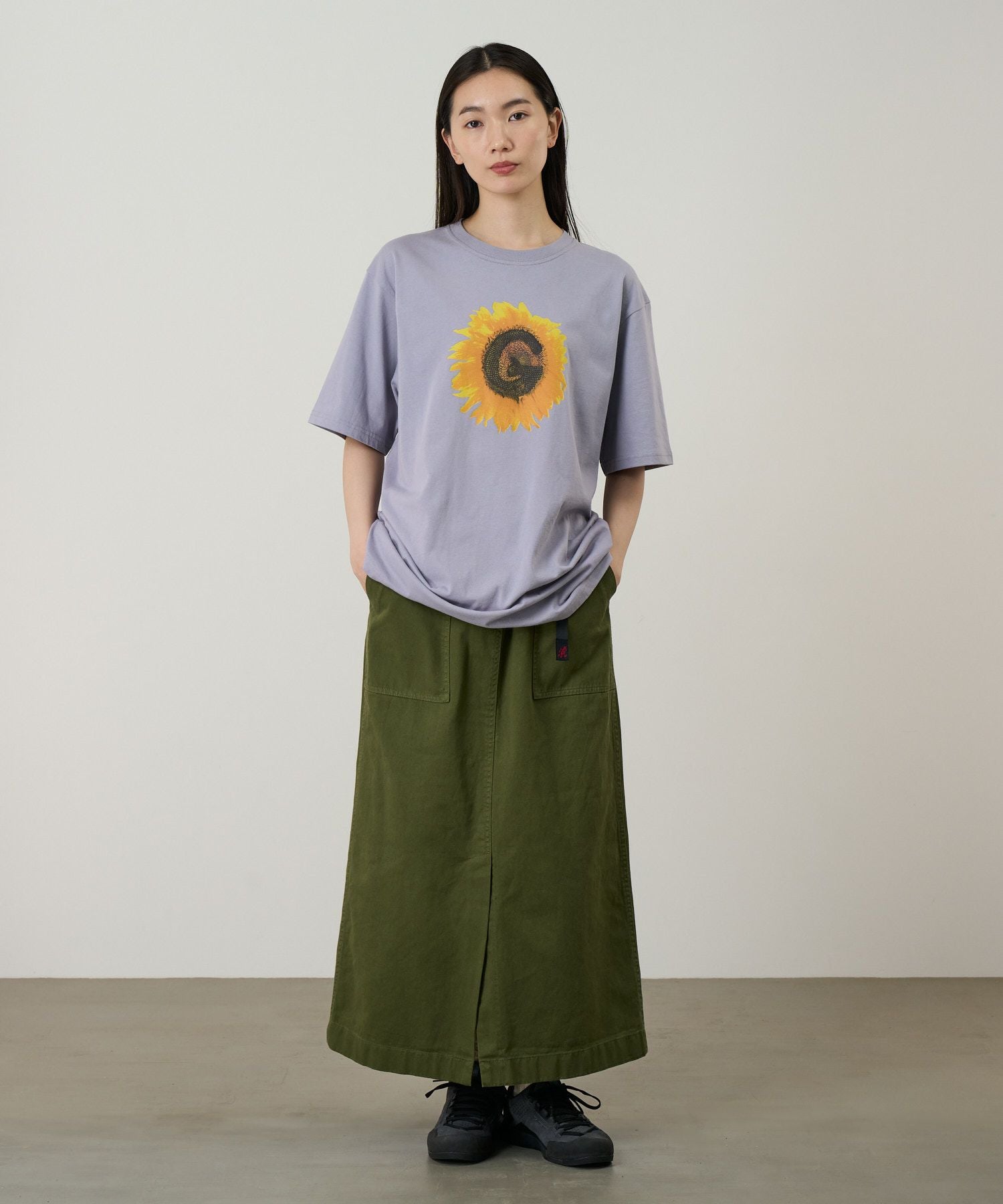 GフラワーTシャツ | グラミチ 公式通販サイト Gramicci Online Store