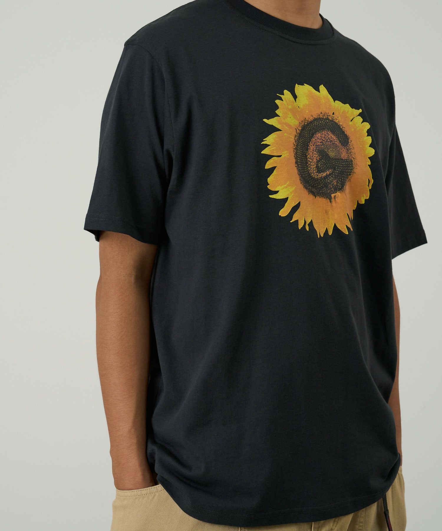 GフラワーTシャツ | グラミチ 公式通販サイト Gramicci Online Store