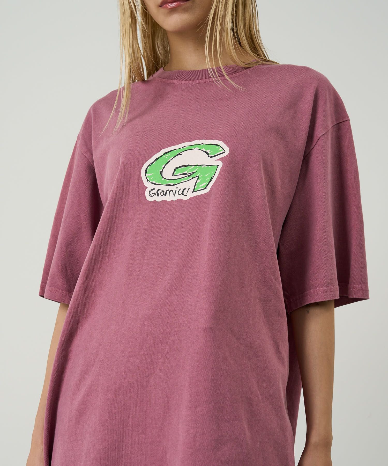 GスクリブルTシャツピグメントダイ | グラミチ 公式通販サイト