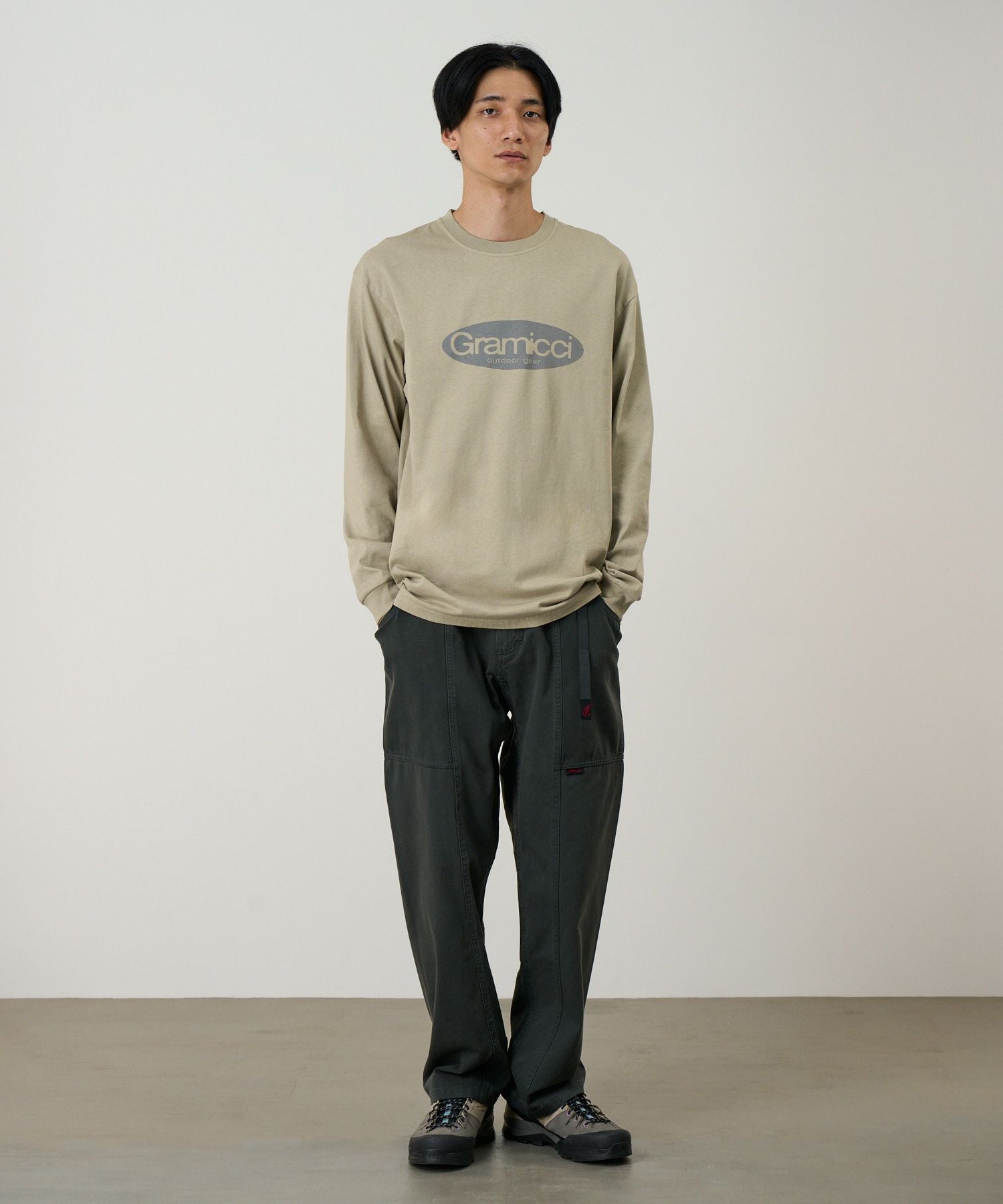 アウトドアギアロングスリーブTシャツ | グラミチ 公式通販サイト