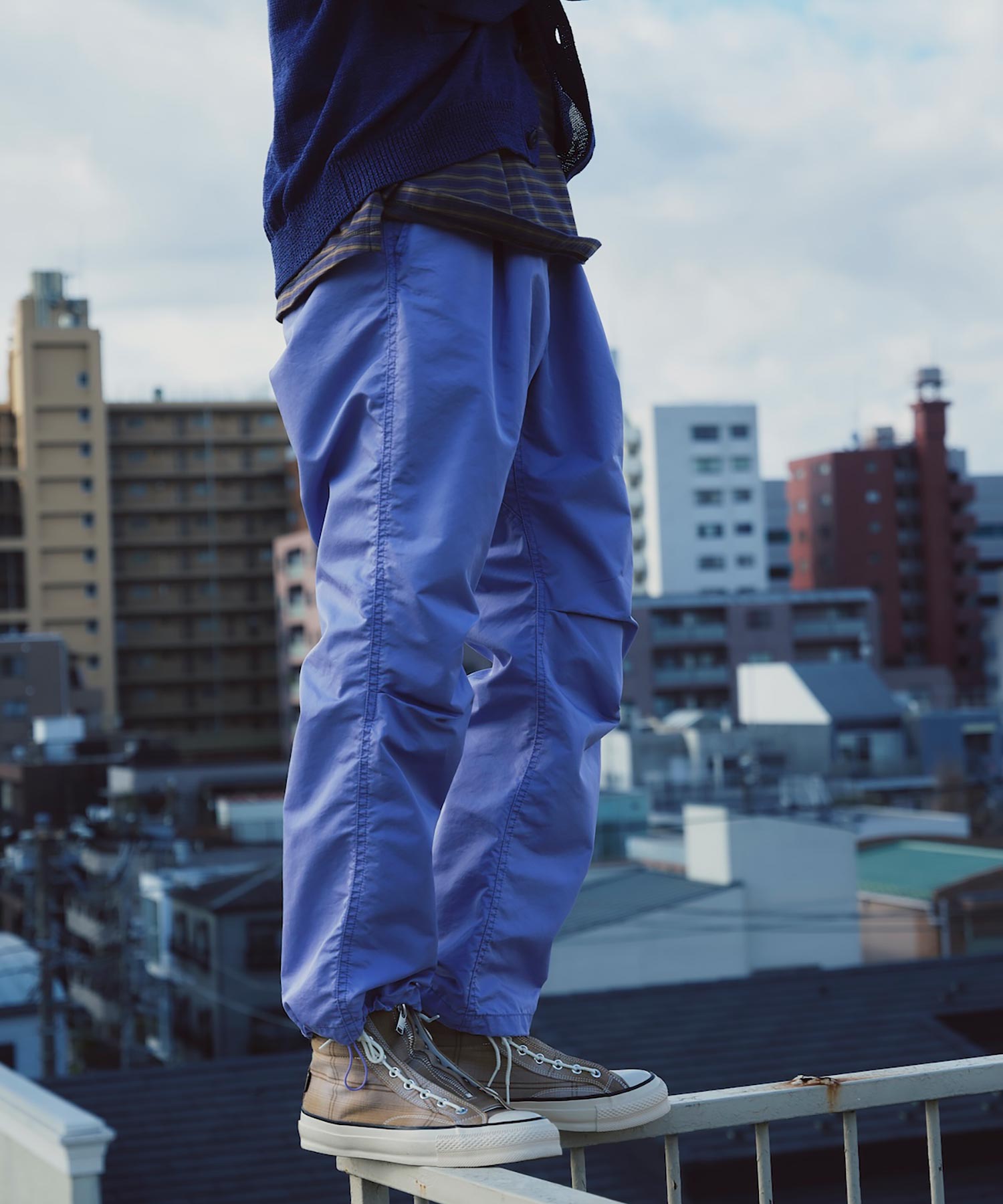 WALKER ST EASY PANTS C/N GABARDINE PIGMENT DYE | グラミチ 公式通販